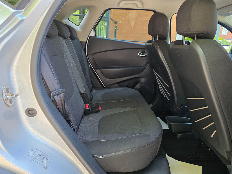Renault Captur 1.5 dCi ENERGY Dynamique S Nav Euro 6 (s/s) 5dr