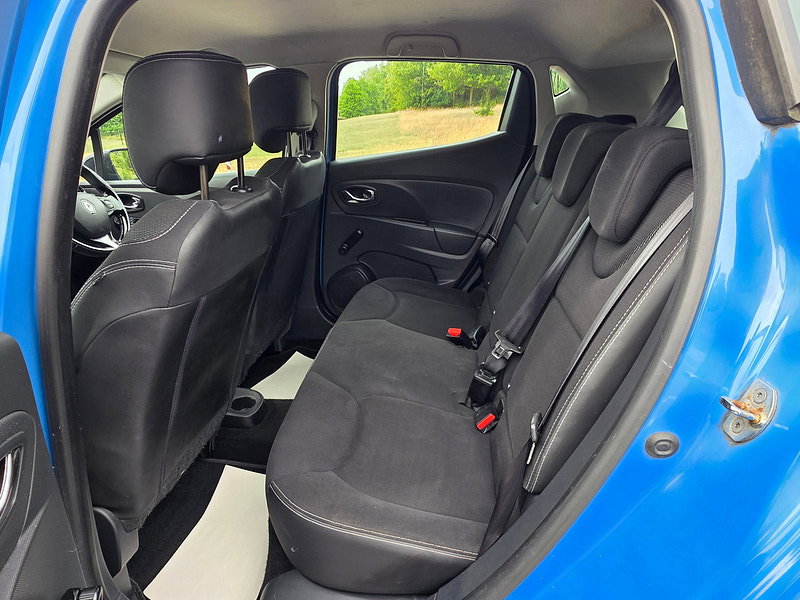 Renault Clio 1.5 dCi Dynamique MediaNav Hatchback 5dr Diesel Manual Euro 5 (s/s) (90 ps)