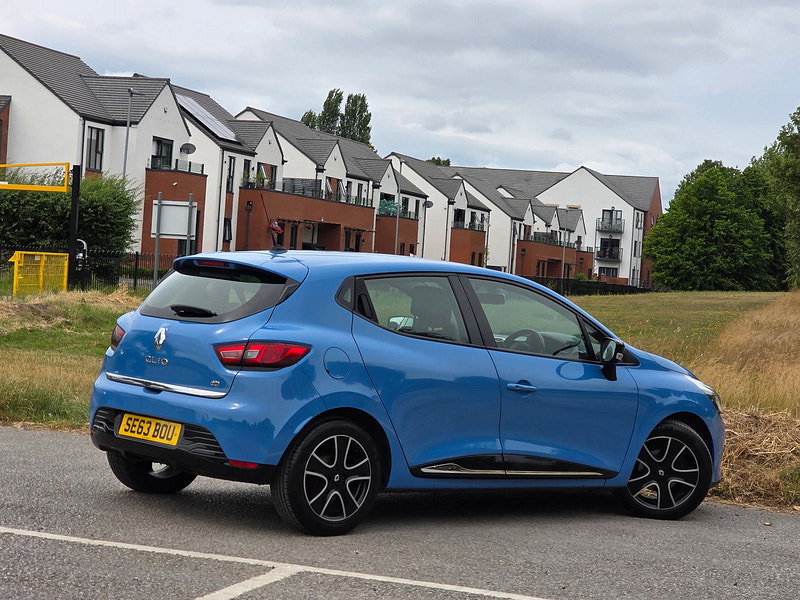 Renault Clio 1.5 dCi Dynamique MediaNav Hatchback 5dr Diesel Manual Euro 5 (s/s) (90 ps)