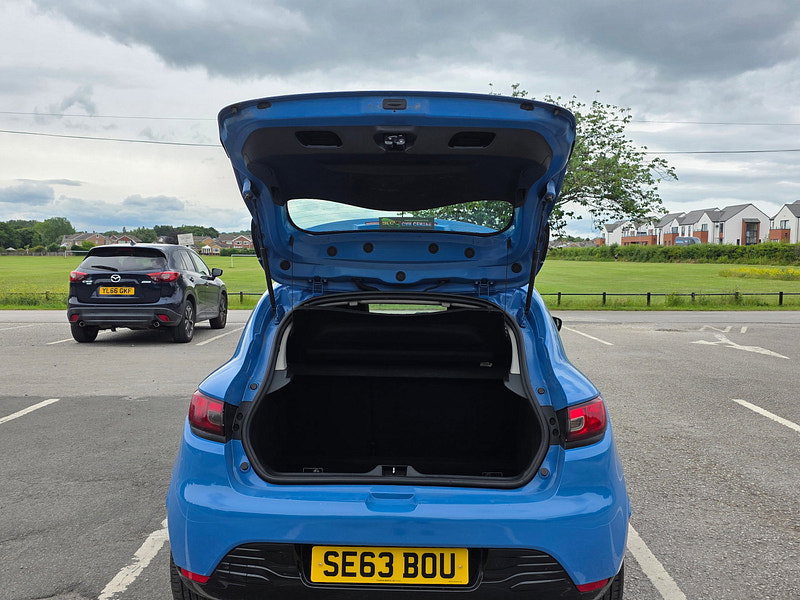 Renault Clio 1.5 dCi Dynamique MediaNav Hatchback 5dr Diesel Manual Euro 5 (s/s) (90 ps)