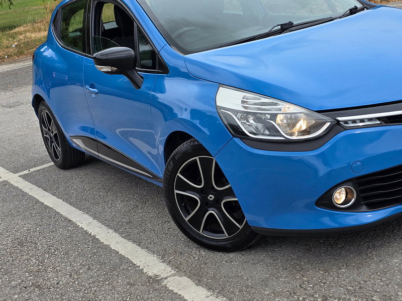 Renault Clio 1.5 dCi Dynamique MediaNav Hatchback 5dr Diesel Manual Euro 5 (s/s) (90 ps)