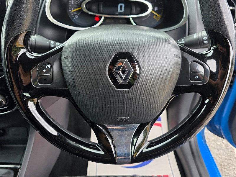 Renault Clio 1.5 dCi Dynamique MediaNav Hatchback 5dr Diesel Manual Euro 5 (s/s) (90 ps)