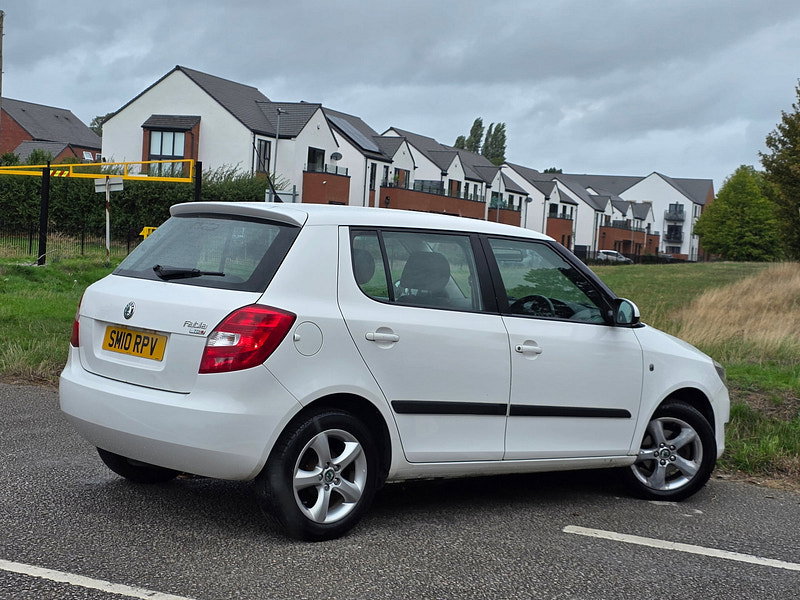 Skoda Fabia 1.6 TDI SE Hatchback 5dr Diesel Manual Euro 5 (75 ps)