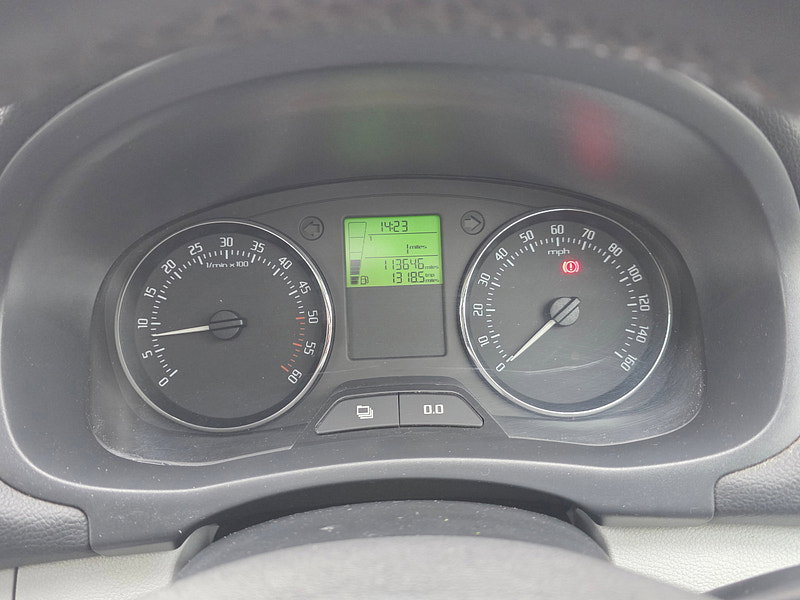 Skoda Fabia 1.6 TDI SE Hatchback 5dr Diesel Manual Euro 5 (75 ps)
