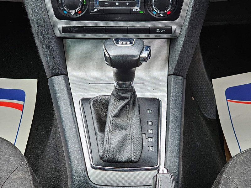 Skoda Octavia 1.6 TDI Elegance DSG Euro 5 5dr