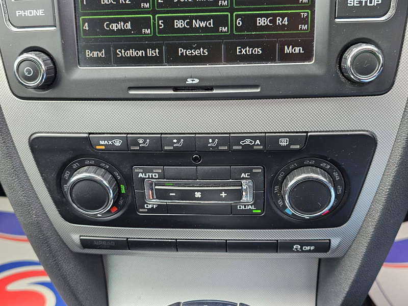 Skoda Octavia 1.6 TDI Elegance DSG Euro 5 5dr