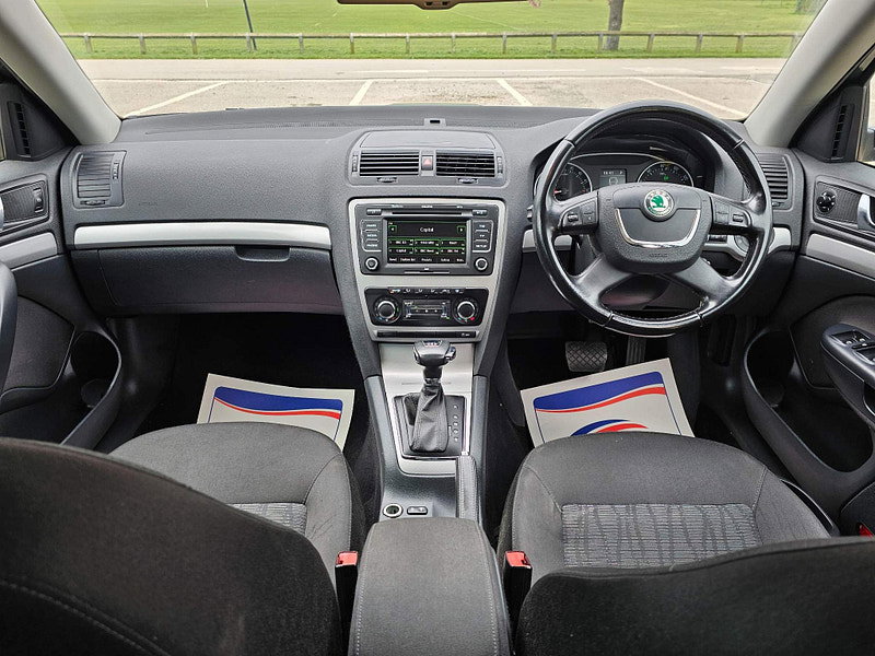 Skoda Octavia 1.6 TDI Elegance DSG Euro 5 5dr