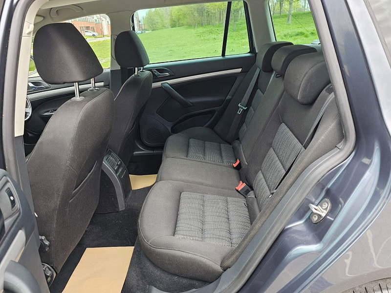 Skoda Octavia 1.6 TDI Elegance DSG Euro 5 5dr