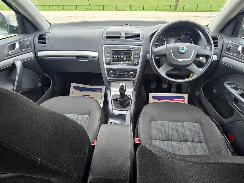 Skoda Octavia 1.6 TDI Elegance Euro 5 5dr