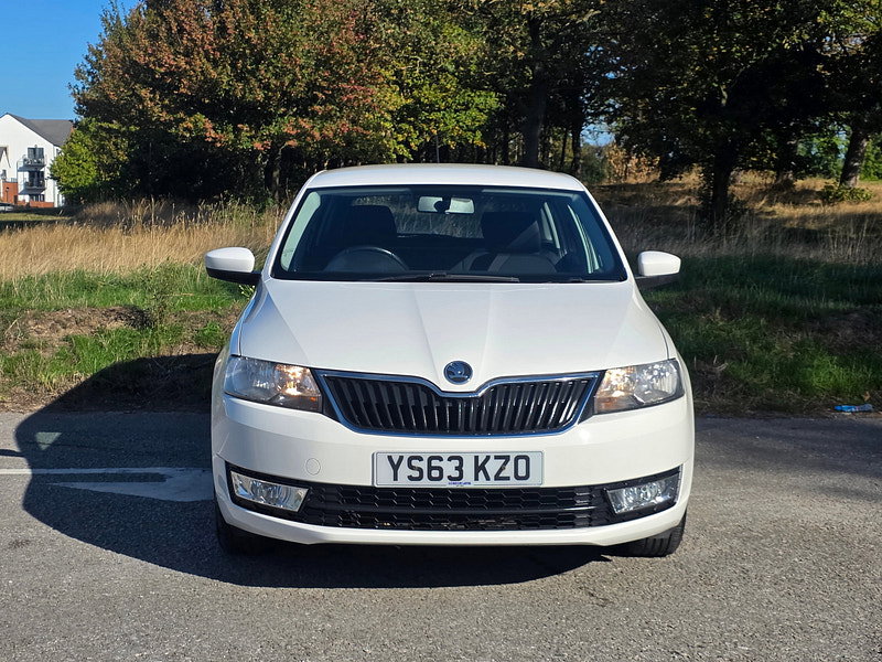 Skoda Rapid Spaceback 1.2 TSI SE Hatchback 5dr Petrol Manual Euro 5 (86 ps)