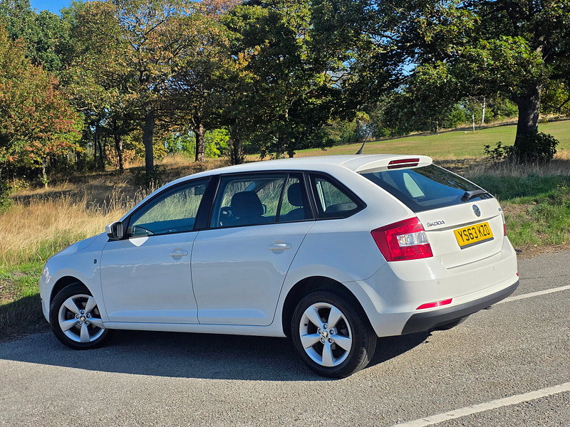 Skoda Rapid Spaceback 1.2 TSI SE Hatchback 5dr Petrol Manual Euro 5 (86 ps)