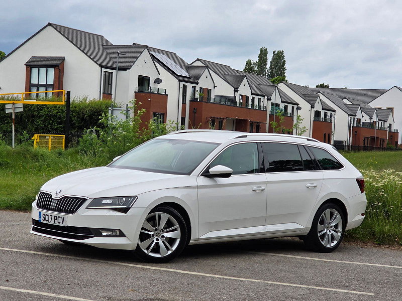 Skoda Superb 2.0 TDI SE L Executive Estate 5dr Diesel Manual Euro 6 (s/s) (150 ps)