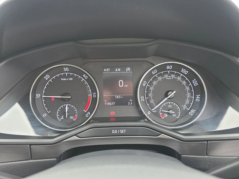 Skoda Superb 2.0 TDI SE L Executive Estate 5dr Diesel Manual Euro 6 (s/s) (150 ps)