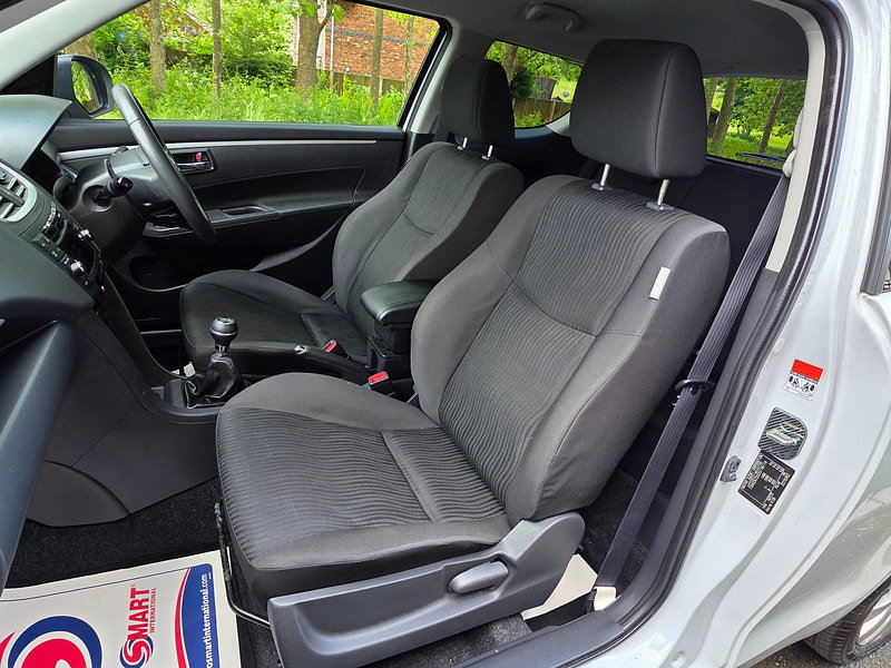 Suzuki Swift 1.2 SZ4 Hatchback 3dr Petrol Manual Euro 5 (94 ps)