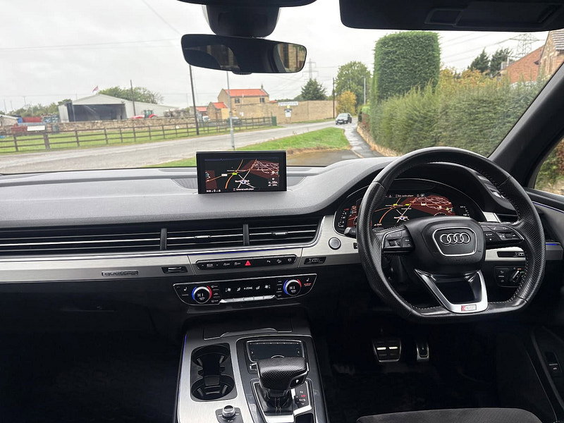Audi Q7 3.0 TDI V6 S line SUV 5dr Diesel Tiptronic quattro Euro 6 (s/s) (272 ps)