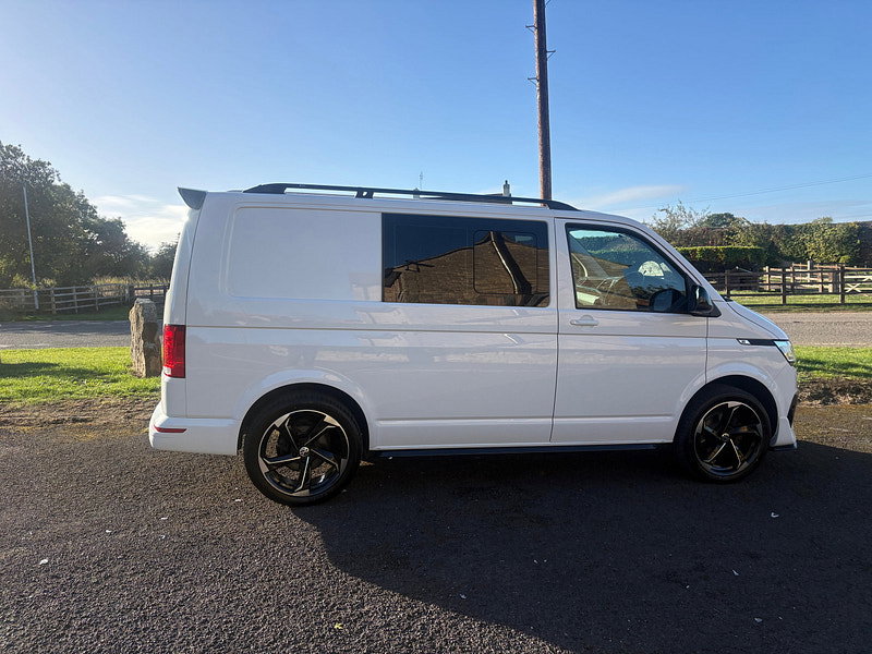 Volkswagen Transporter 2.0 TDI T30 Startline Kombi Double Cab 5dr Diesel Manual FWD SWB Euro 6 (s/s) (110 ps)