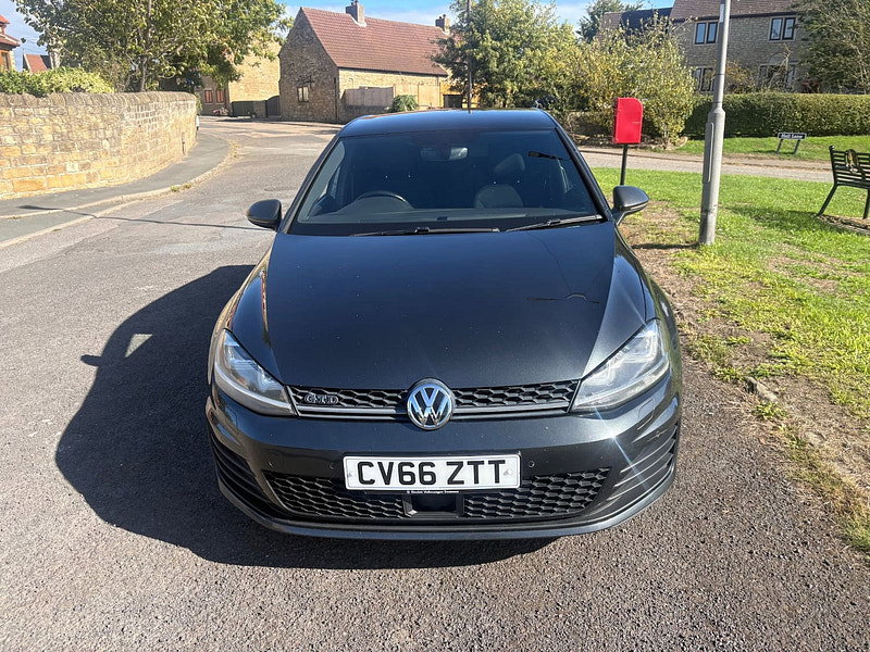 Volkswagen Golf 2.0 TDI BlueMotion Tech GTD Hatchback 5dr Diesel DSG Euro 6 (s/s) (184 ps)