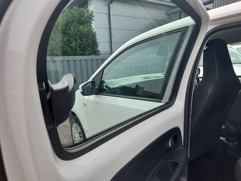 Volkswagen up! 1.0 Move up! Euro 5 5dr 5dr Manual 2026