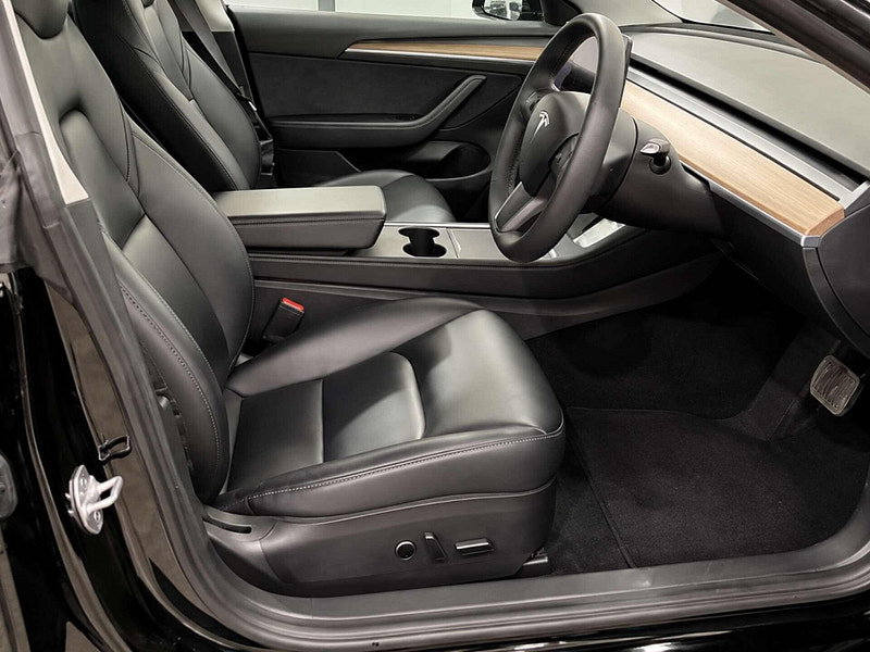Tesla Model 3 Model 3 Long Range AWD 4WD 4dr 4dr Automatic 2026