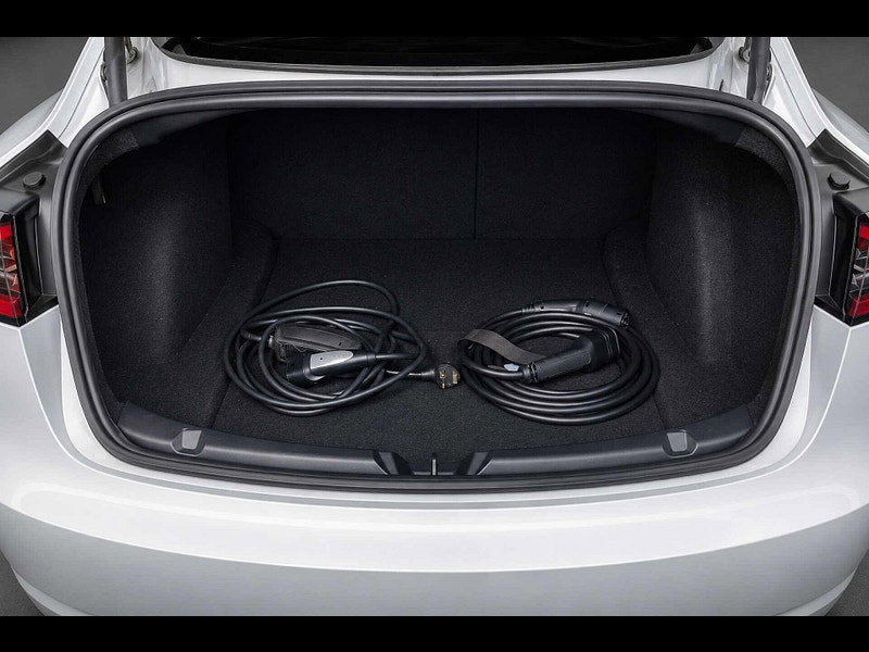 Tesla Model 3 Model 3 Long Range RWD 4dr 4dr Automatic 2026