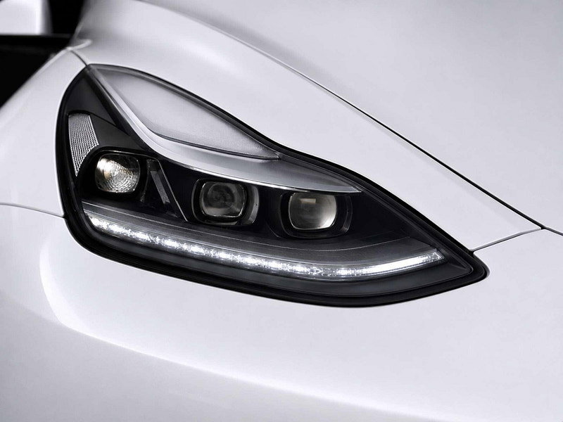 Tesla Model 3 Model 3 Standard Range + 4dr 4dr Automatic 2026