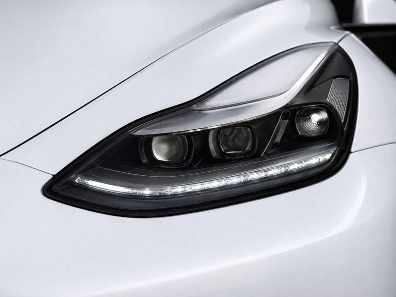 Tesla Model 3 Model 3 Standard Range + 4dr 4dr Automatic 2026