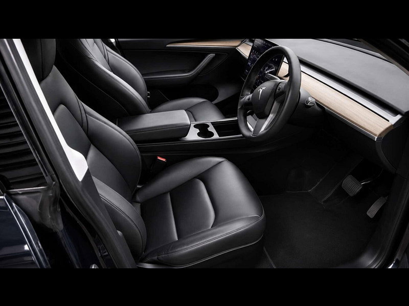 Tesla Model Y ModeL Y Long Range AWD 4WD 5dr 5dr Automatic 2026