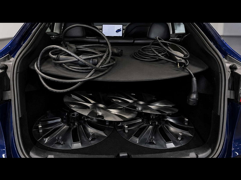 Tesla Model Y ModeL Y Long Range AWD 4WD 5dr 5dr Automatic 2026