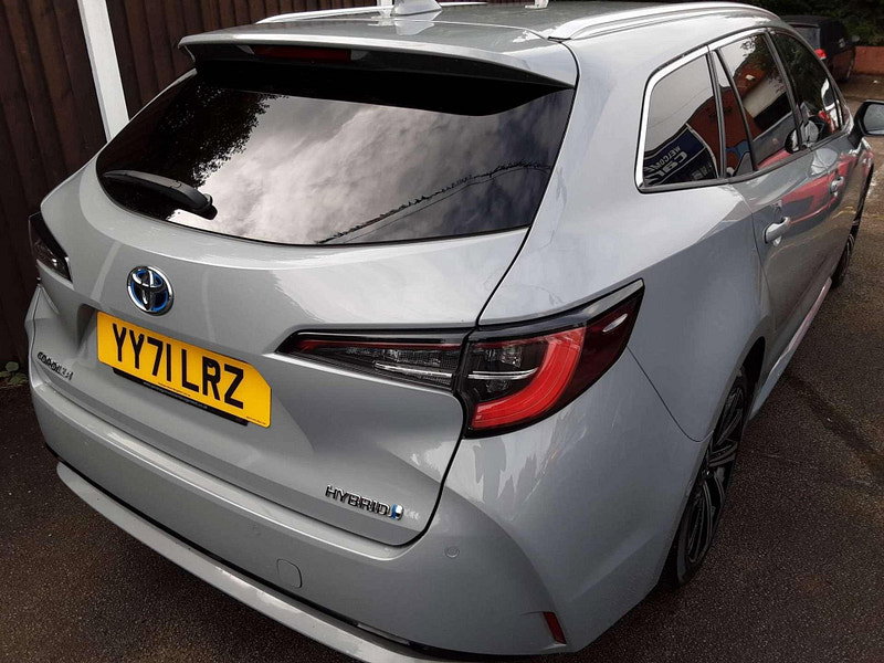 Toyota Corolla 1.8 VVT-h Design Touring Sports CVT Euro 6 (s/s) 5dr 5dr Automatic 2026