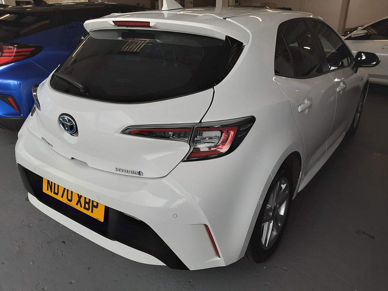 Toyota Corolla 1.8 VVT-h Icon Tech CVT Euro 6 (s/s) 5dr 5dr Automatic 2026