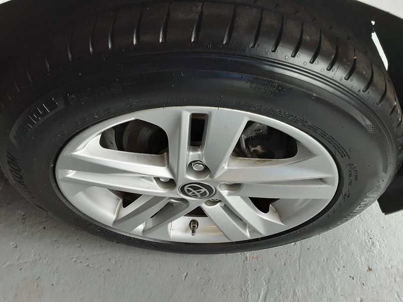 Toyota Corolla 1.8 VVT-h Icon Tech CVT Euro 6 (s/s) 5dr 5dr Automatic 2026