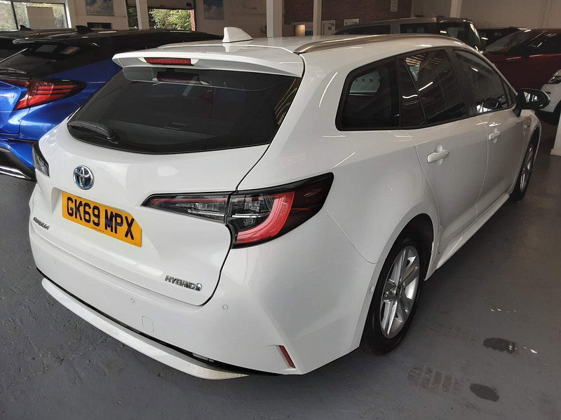 Toyota Corolla 1.8 VVT-h Icon Tech Touring Sports CVT Euro 6 (s/s) 5dr 5dr Automatic 2026