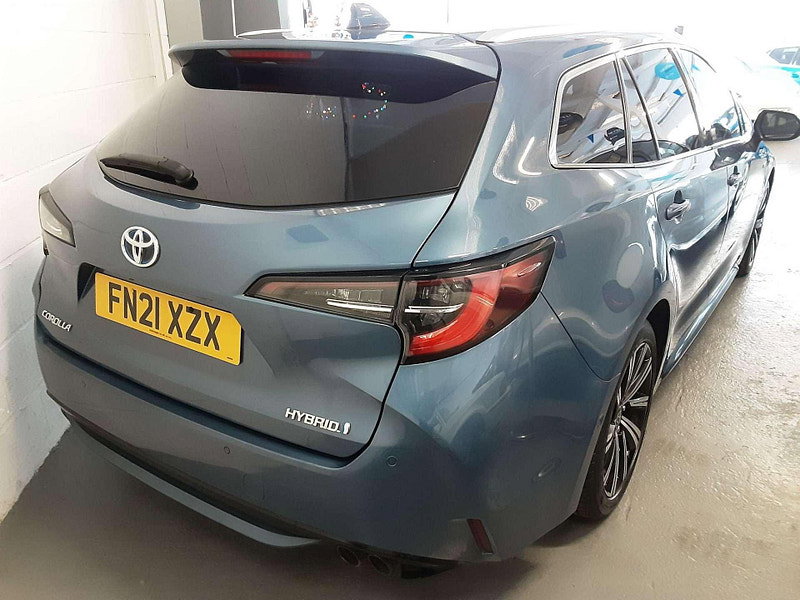 Toyota Corolla 2.0 VVT-h Design Touring Sports CVT Euro 6 (s/s) 5dr 5dr Automatic 2026