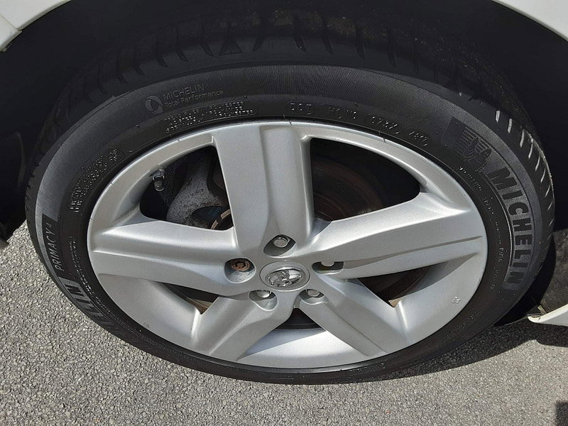 Toyota Auris 1.4 D-4D Excel Euro 5 (s/s) 5dr 5dr Manual 2026