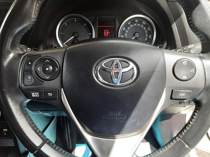 Toyota Auris 1.4 D-4D Excel Euro 5 (s/s) 5dr 5dr Manual 2026