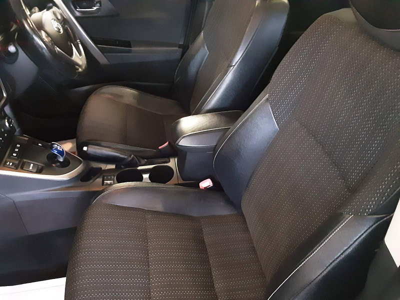 Toyota Auris 1.8 VVT-h Excel CVT Euro 5 (s/s) 5dr 5dr Automatic 2026