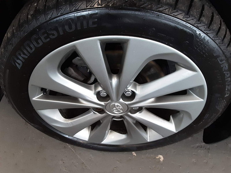 Toyota Auris 1.8 VVT-h Excel CVT Euro 5 (s/s) 5dr 5dr Automatic 2026