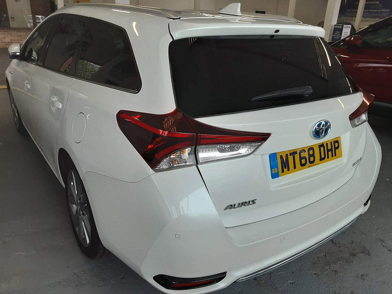 Toyota Auris 1.8 VVT-h Excel Touring Sports CVT Euro 6 (s/s) 5dr 5dr Automatic 2026