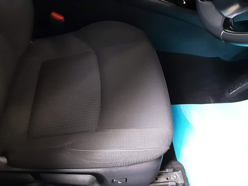 Toyota C-HR 1.8 VVT-h Dynamic CVT Euro 6 (s/s) 5dr 5dr Automatic 2026