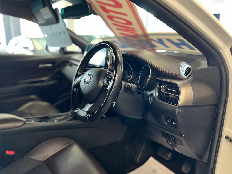Toyota C-HR 1.8 VVT-h Excel CVT Euro 6 (s/s) 5dr 5dr Automatic 2026