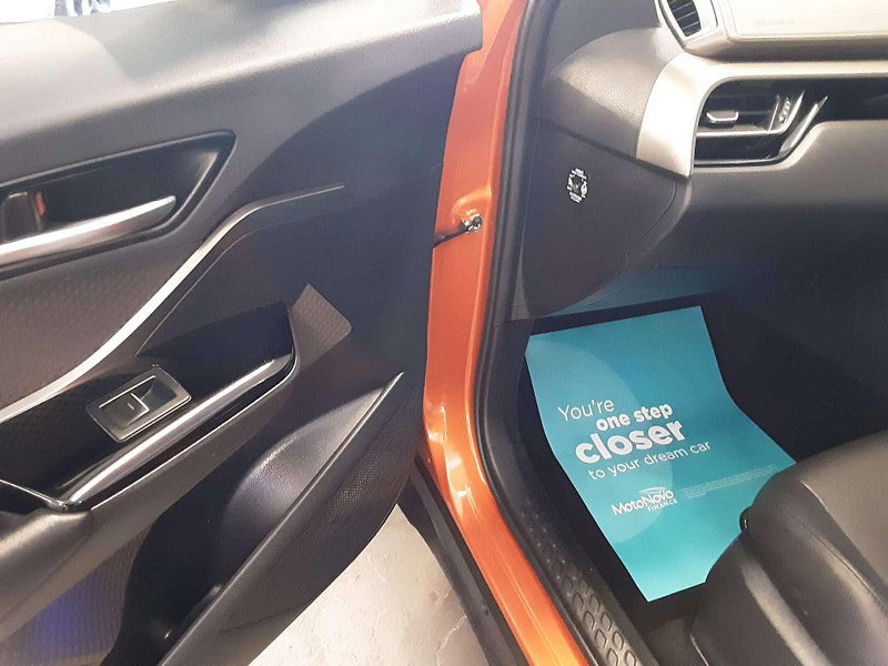 Toyota C-HR 2.0 VVT-h Orange Edition CVT Euro 6 (s/s) 5dr 5dr Automatic 2026