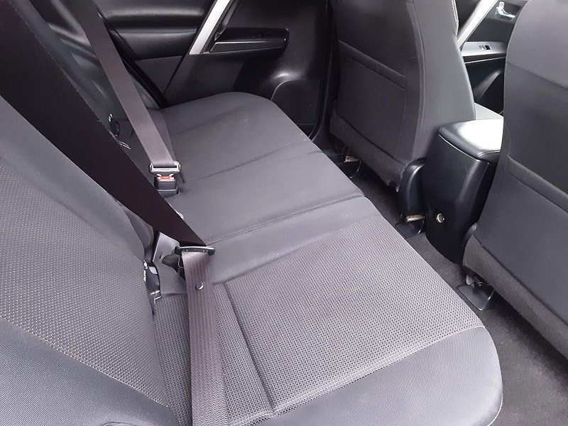 Toyota RAV4 2.0 D-4D Business Edition Euro 6 (s/s) 5dr 5dr Manual 2026