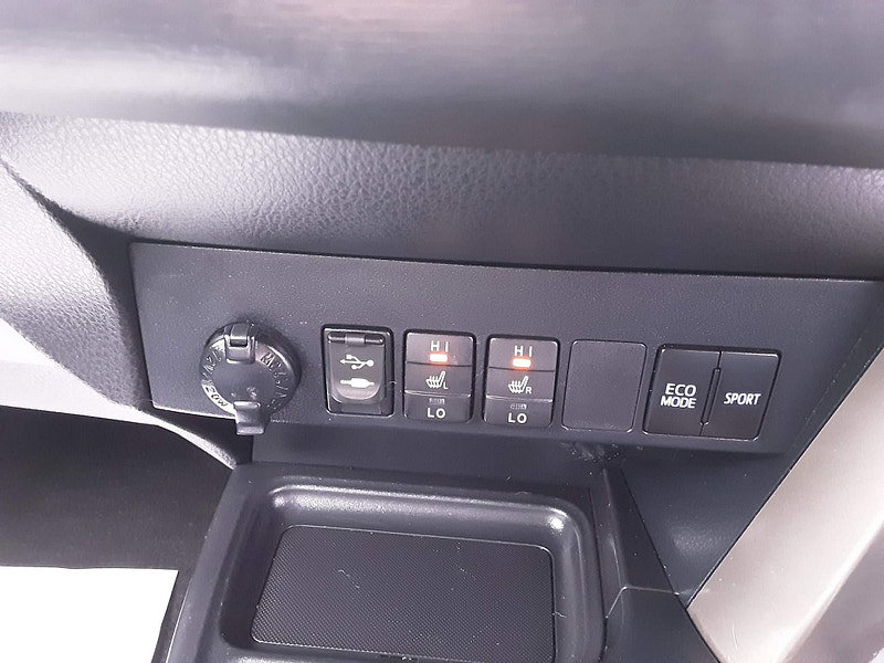 Toyota RAV4 2.2 D-CAT Invincible Auto 4WD Euro 5 5dr 5dr Automatic 2026