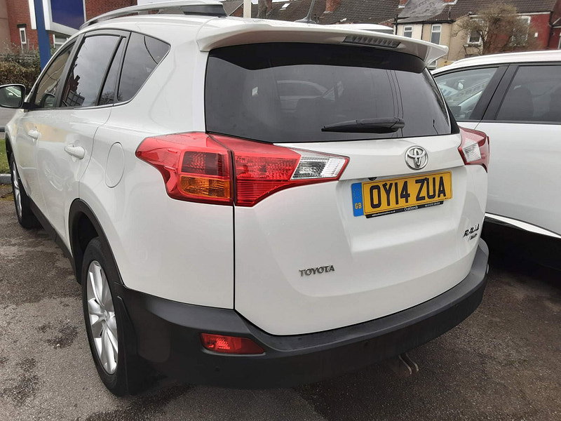 Toyota RAV4 2.2 D-CAT Invincible Auto 4WD Euro 5 5dr 5dr Automatic 2026