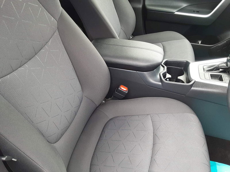 Toyota RAV4 2.5 VVT-h Design CVT Euro 6 (s/s) 5dr 5dr Automatic 2026