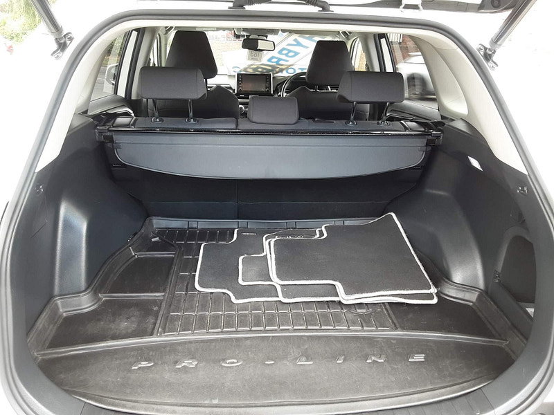 Toyota RAV4 2.5 VVT-h Design CVT Euro 6 (s/s) 5dr 5dr Automatic 2026