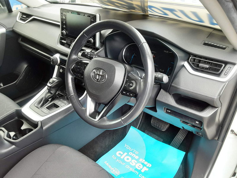 Toyota RAV4 2.5 VVT-h Design CVT Euro 6 (s/s) 5dr 5dr Automatic 2026
