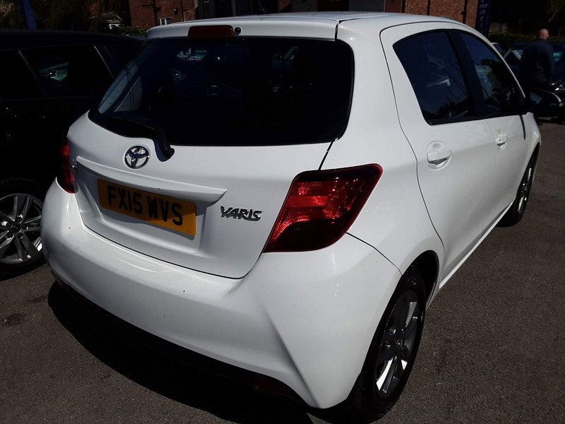 Toyota Yaris 1.33 Dual VVT-i Icon Euro 5 5dr Euro 5 5dr Manual 2026