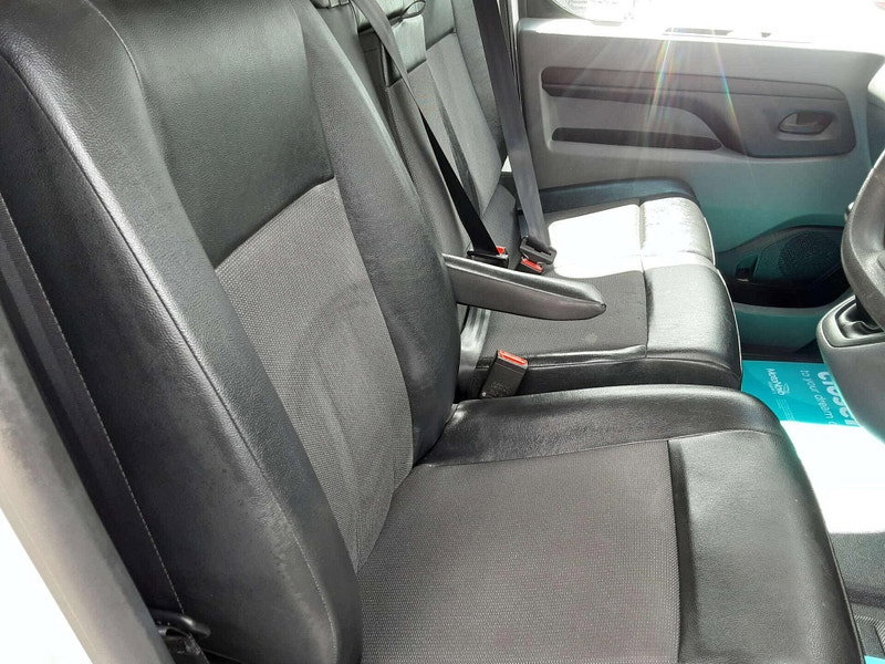 Vauxhall Vivaro 1.5 Vivaro F2700 Sportive S/S 2dr Manual 2026