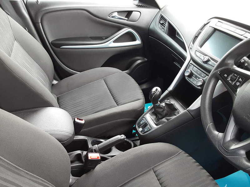 Vauxhall Zafira Tourer 1.4i Turbo Design Euro 6 5dr 5dr Manual 2026